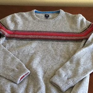 Gap sweater